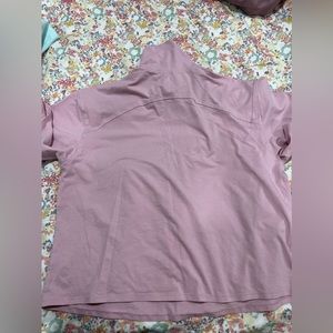 Used lululemon old rose turtle neck tops but still in good condition